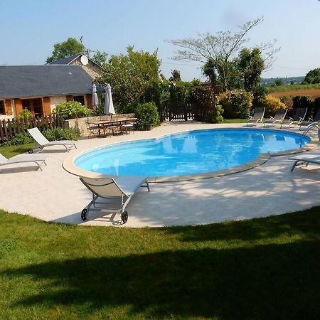 3 Self-Contained Gites With Pool And Games Room Saint-Georges-de-Noisne Exterior photo